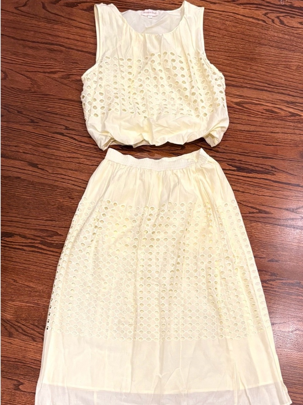Eyelet Light Yellow Midi Skirt Set - Sz L - Picture 8 of 8